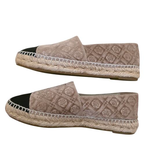 Chanel Beige Black Velvet Camellia CC Cap Toe Espadrilles G29762 IT 38 - Picture 8 of 14